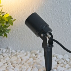 Faretto da giardino "Werios" 230V AC con lampadina LED GU10 5W 3000K IP65 Faretto da giardino "Werios" 230V AC con lampadina LED GU10 5W 3000K IP65