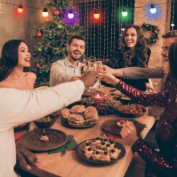 chaîne lumineuse RGBWW à 5 LED avec télécommande chaîne lumineuse RGBWW à 5 LED avec télécommande