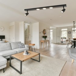 LED-Deckenleuchte Länglich 5-flammig, 31W, 3000K LED-Deckenleuchte Länglich 5-flammig, 31W, 3000K